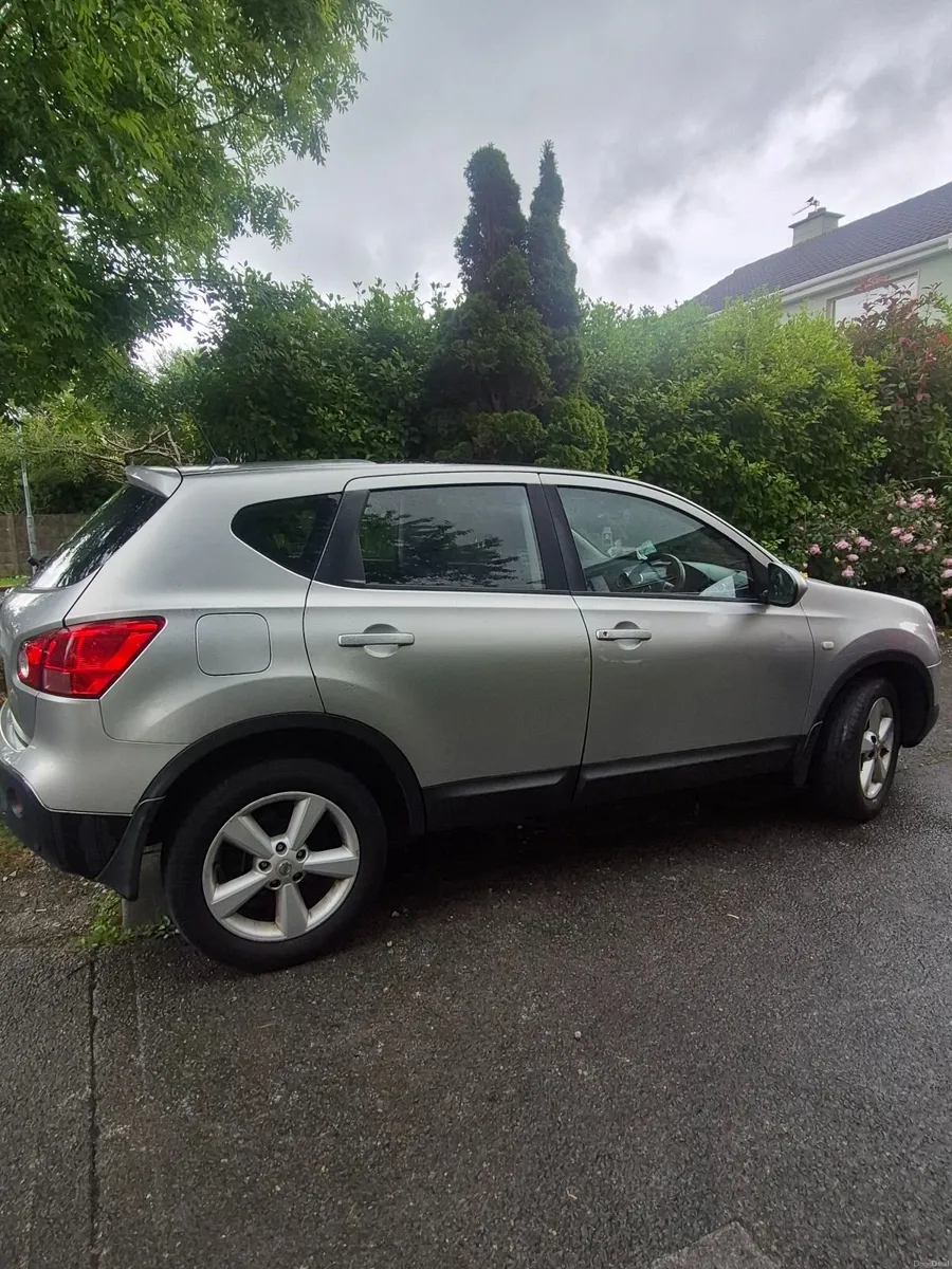 Nissan Qashqai 2008 - Image 1
