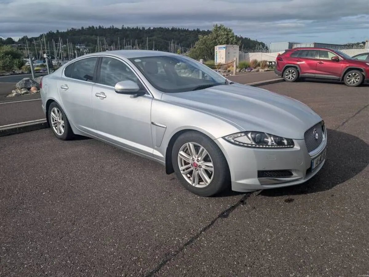 Jaguar XF 2.2 Diesel Automatic 2014 - Image 3