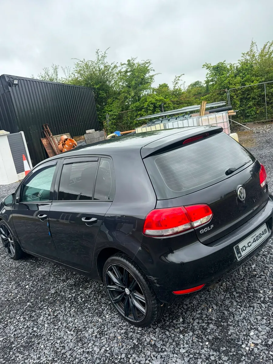 Car - Image 1