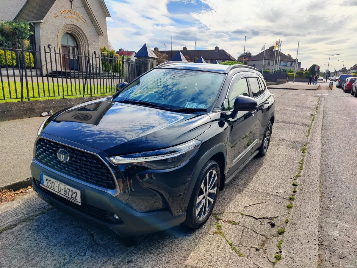 Toyota Corolla 2023 - Image 2