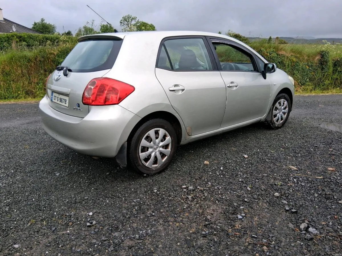 Toyota auris petrol - Image 4