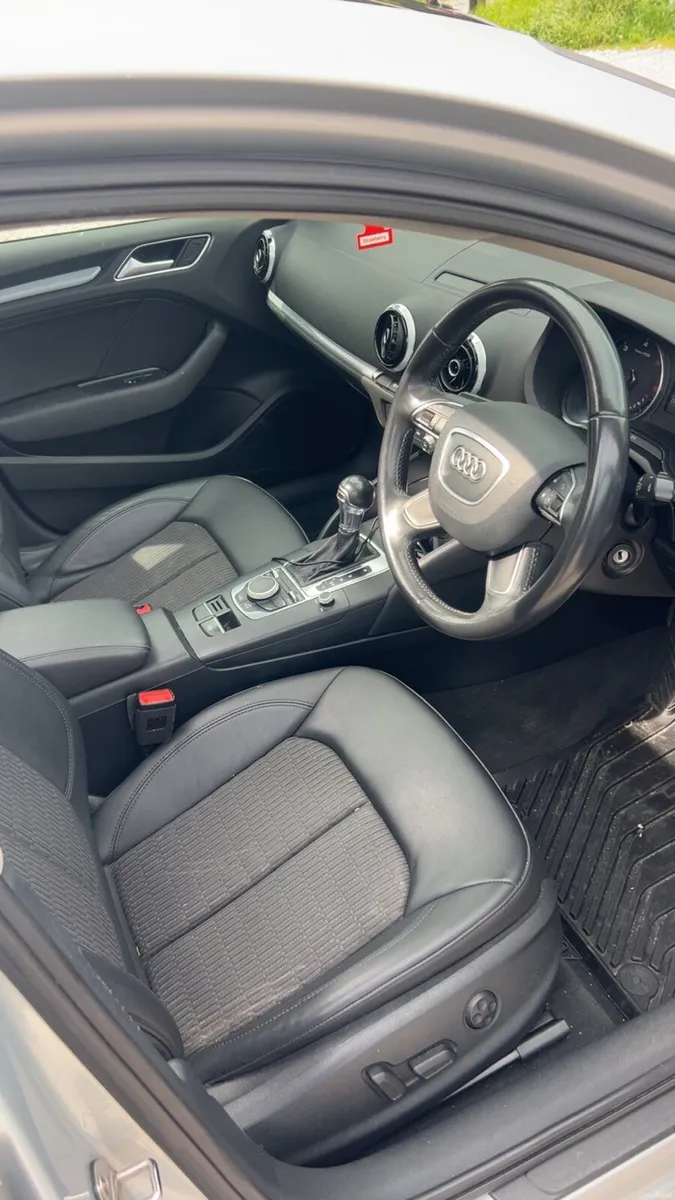 Car - Image 4
