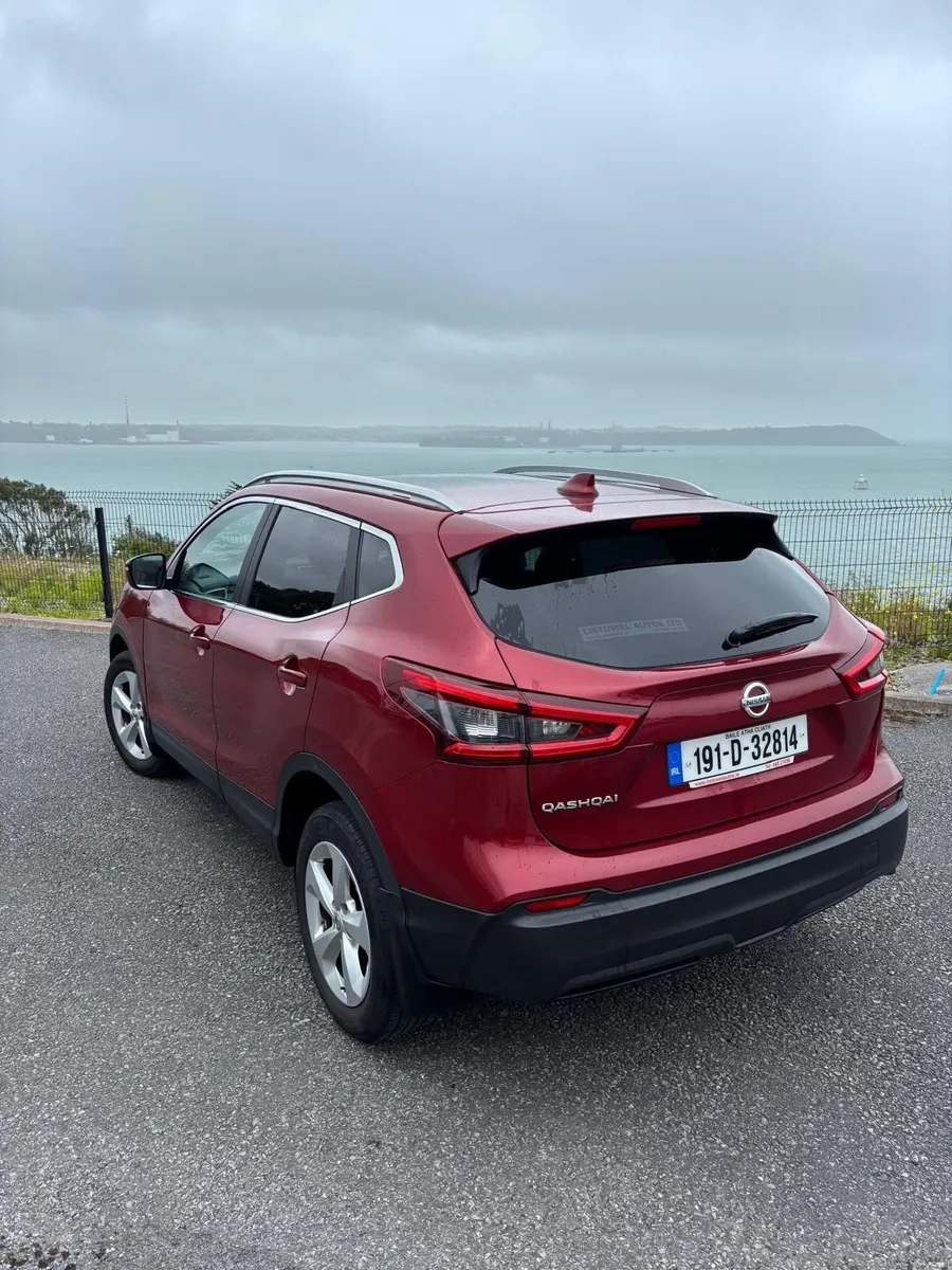 2019 Nissan Qashqai 1.5 dCi Diesel Automatic - Image 3