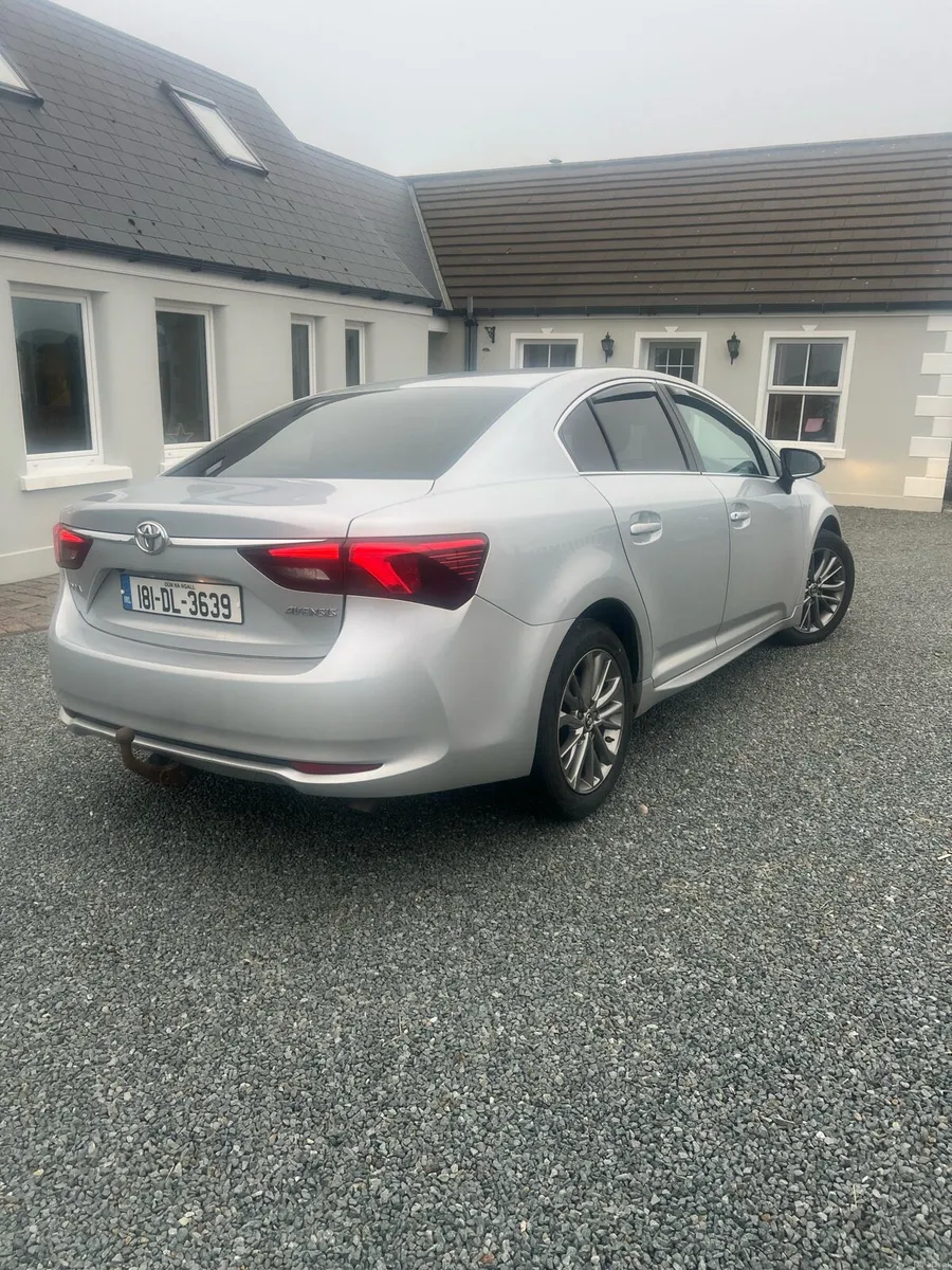 2018 Toyota avensis 1.6 D business edition - Image 2