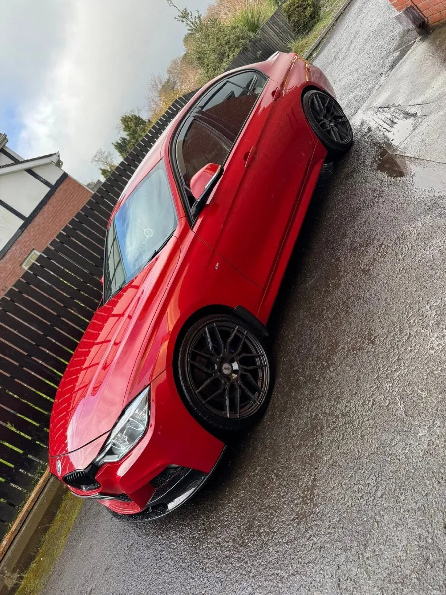 BMW 3-Series 2017 - Image 3