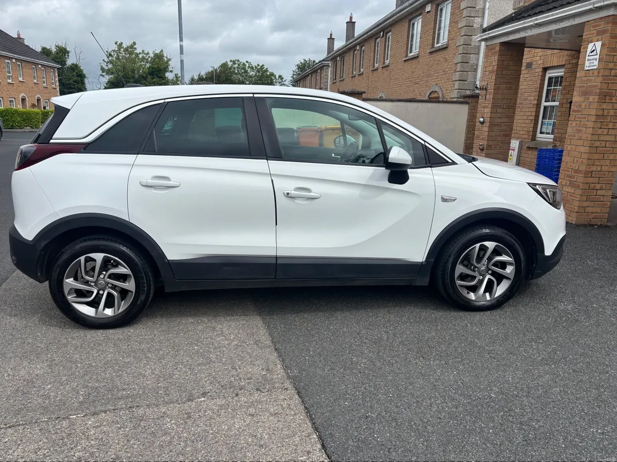 Vauxhall Crossland X 2019 - Image 2