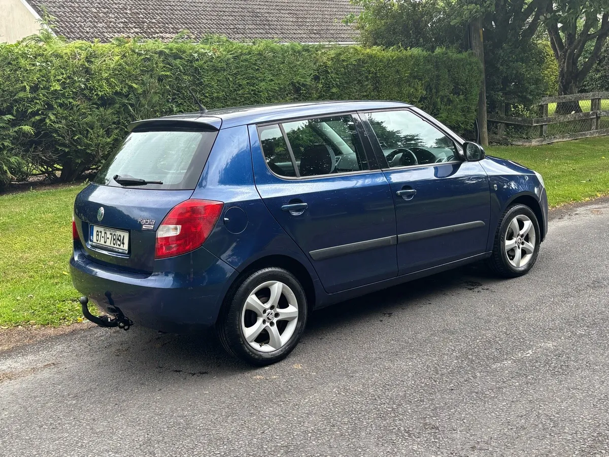 Skoda Fabia LOW KMS - Image 3