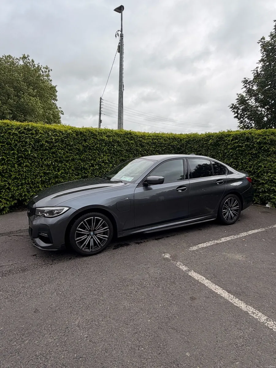 BMW 330e 192 - Image 3