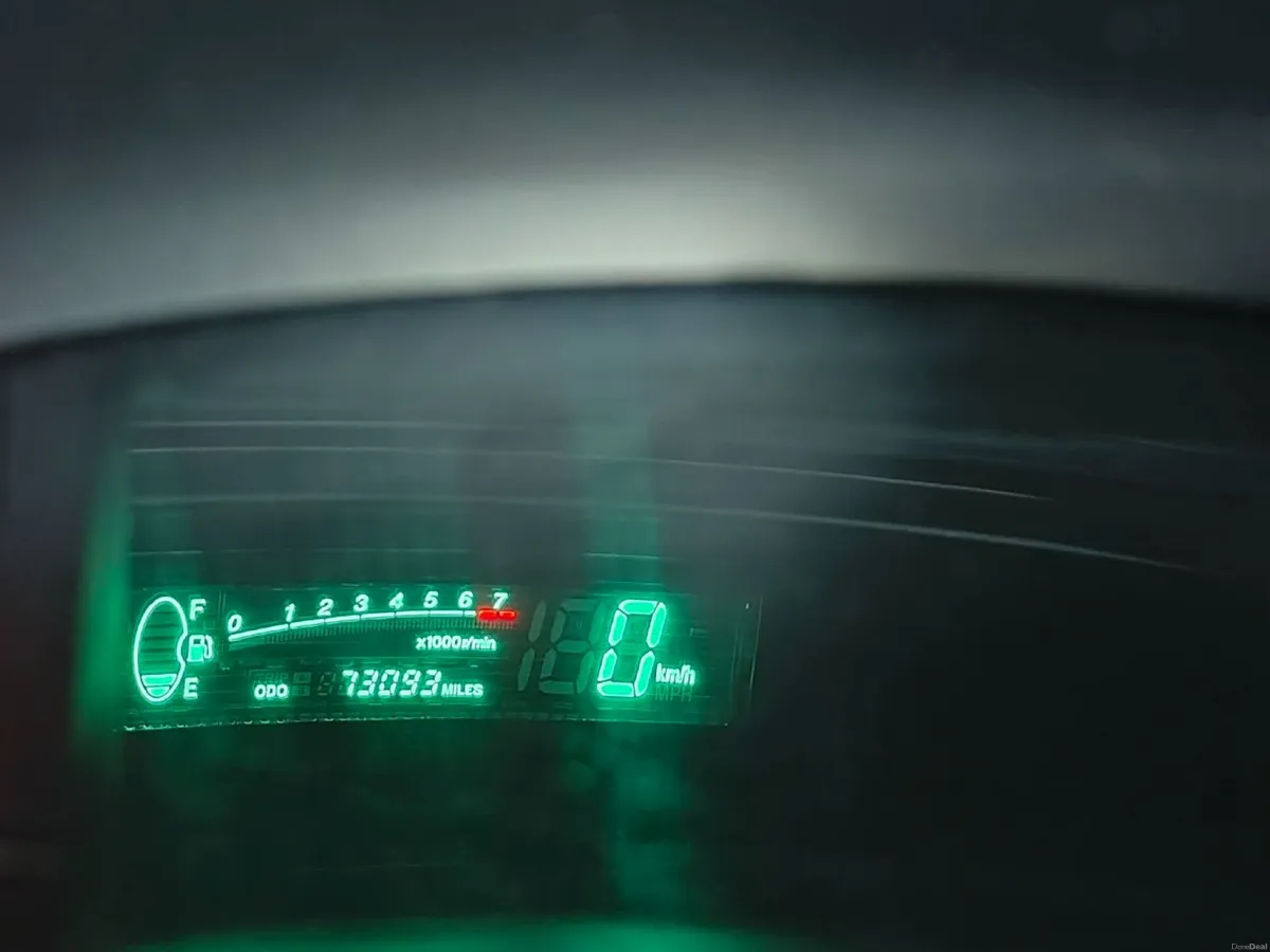 2001 Toyota Yaris verso - Image 3