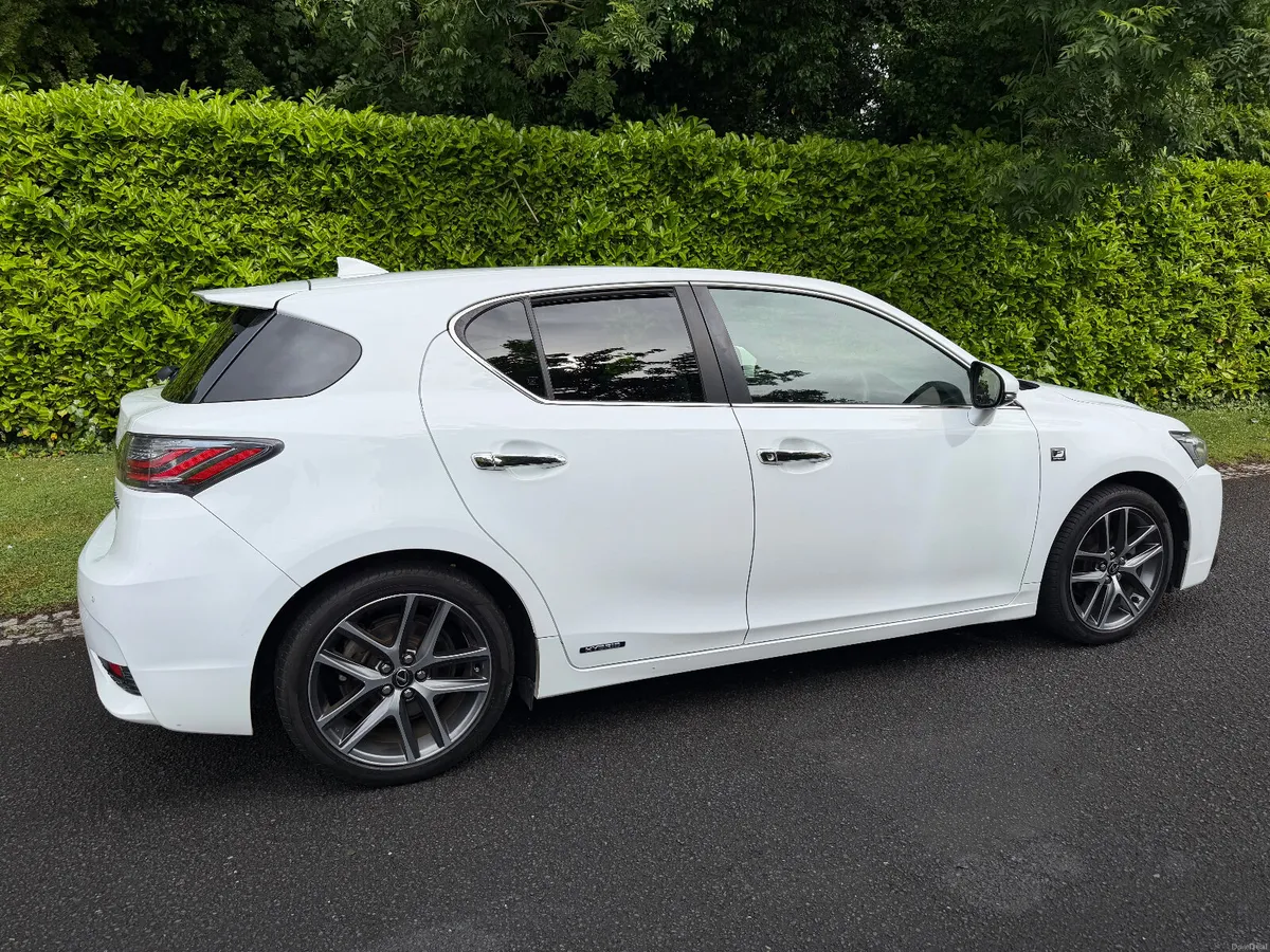 2014 Lexus CT200 F Sport | Low Mileage - Image 4