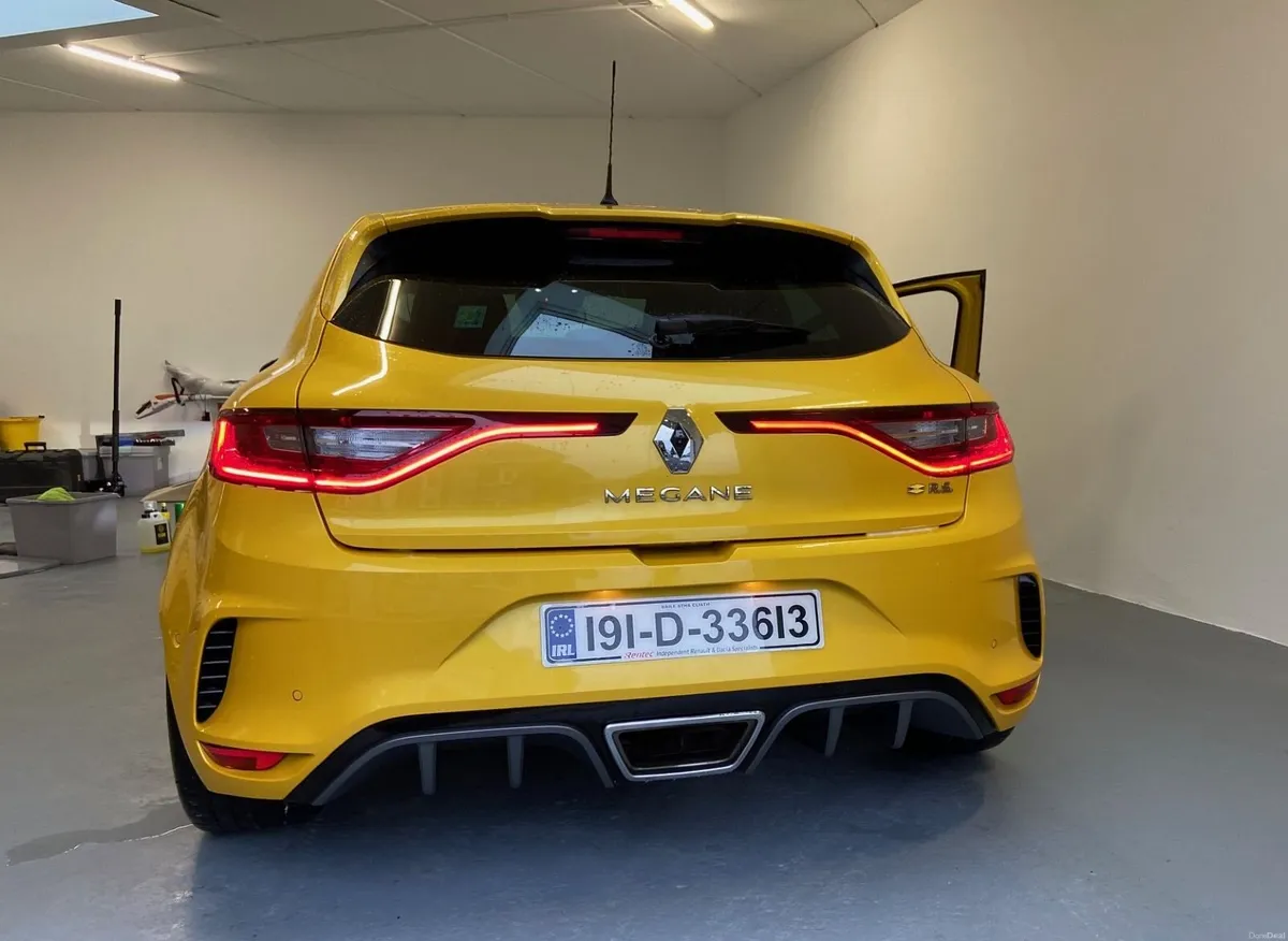 RENAULTSPORT MEGANE RS300 TROPHY - Image 3