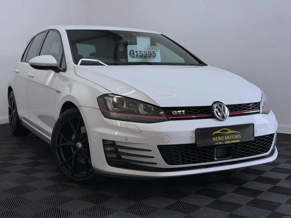 2014 VOLKSWAGEN GOLF GTI - Image 3