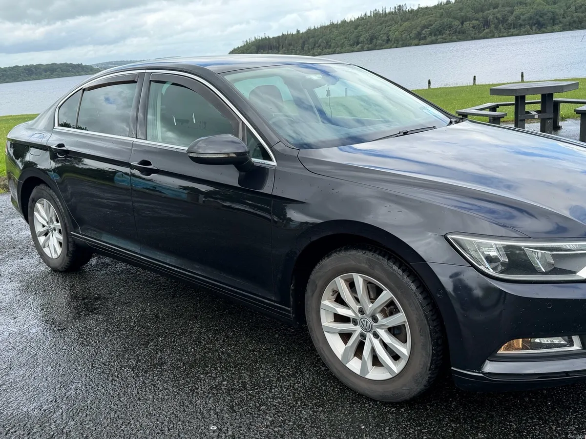 Volkswagen Passat Comfortline 1.6L TDI Bluemotion - Image 4