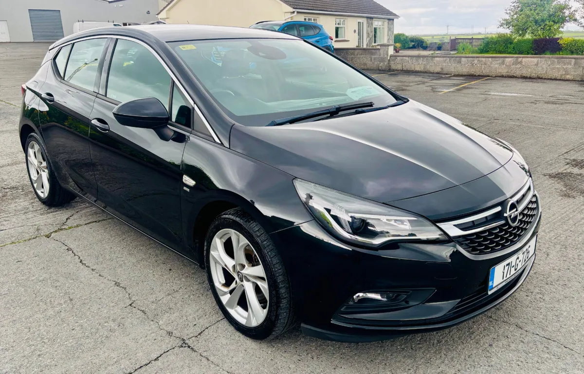 2017 Opel Astra 1.6L CDTI  LOW  KMS - Image 4