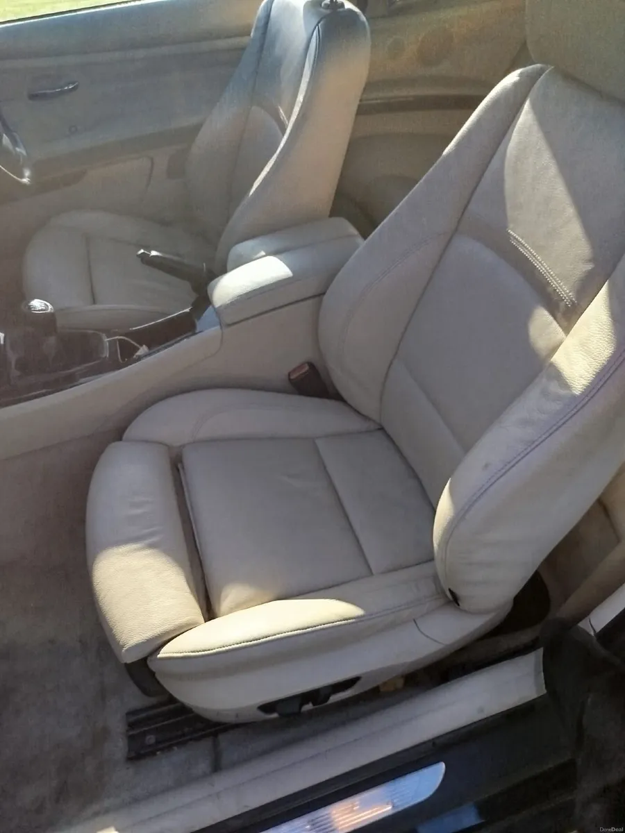BMW 3-Series 2008 - Image 4