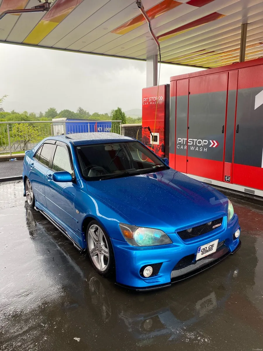 Toyota Altezza - Image 1