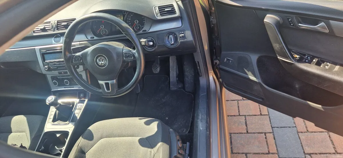 Passat 2011 1.6 - Image 4