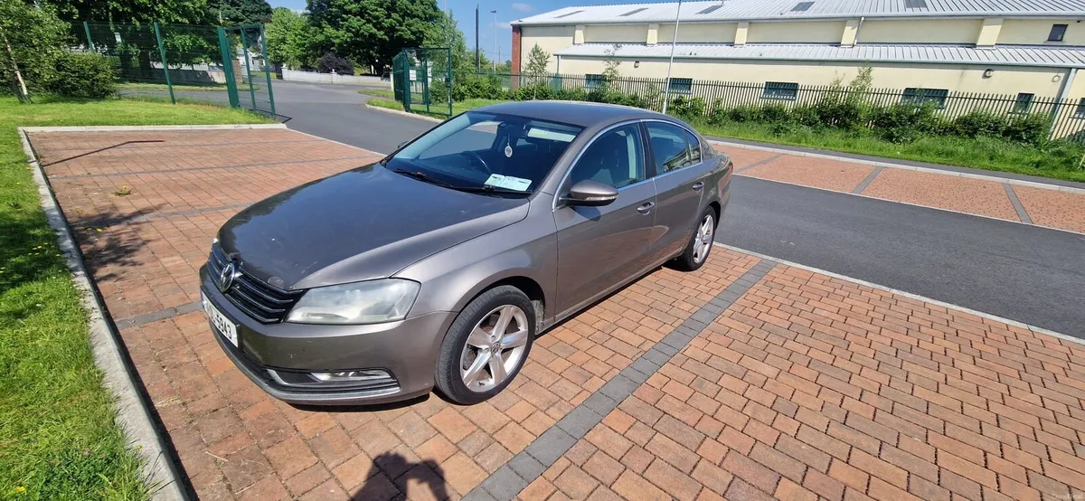 Passat 2011 1.6 - Image 2