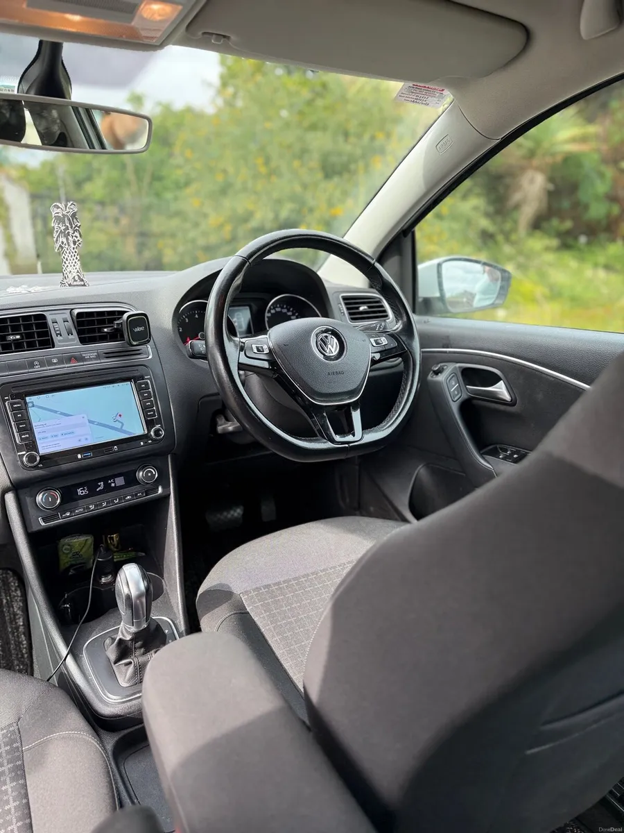 Car - Image 2