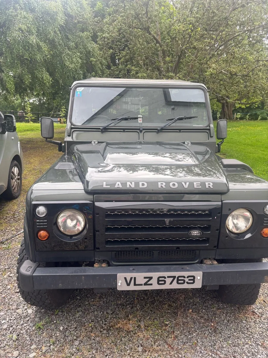 land rover defender 90 - Image 1