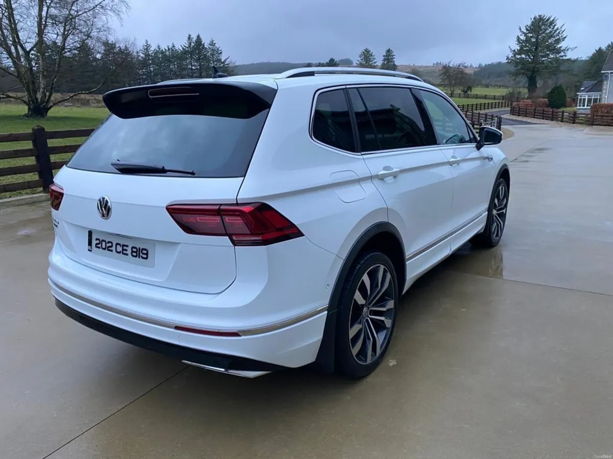 Volkswagen Tiguan R line All space - Image 3