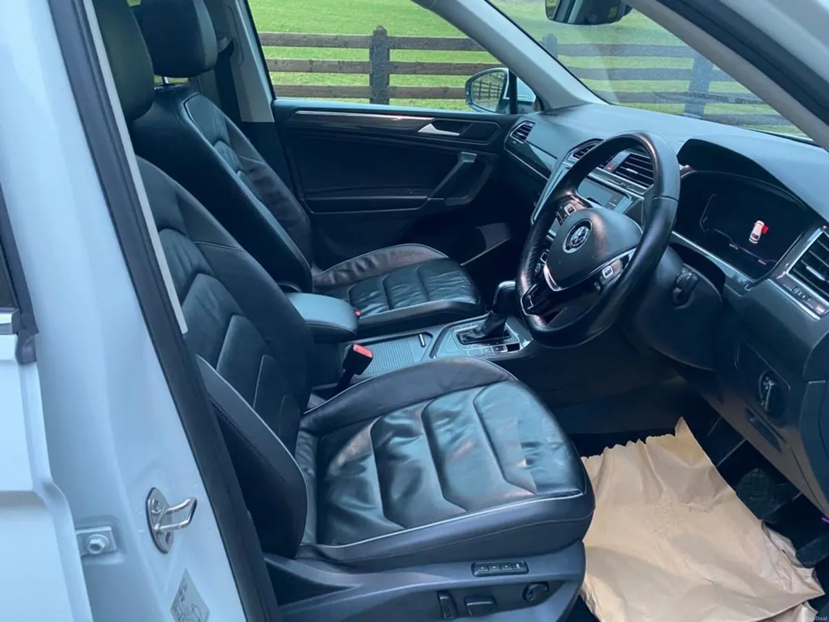 Volkswagen Tiguan R line All space - Image 5