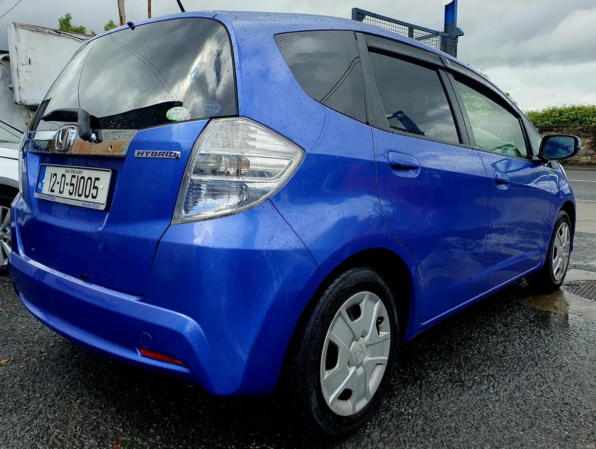 2012 Honda Fit AUTOMATIC Hybrid - Image 4