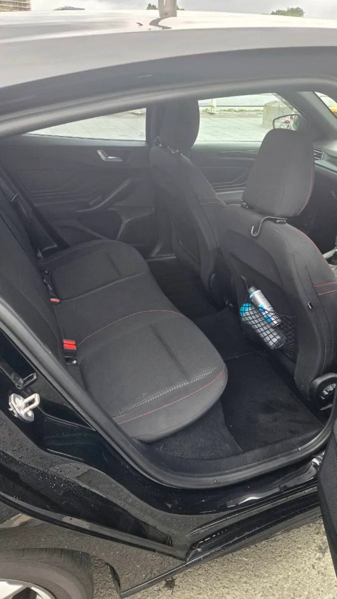 Ford Focus 2019 - Image 3