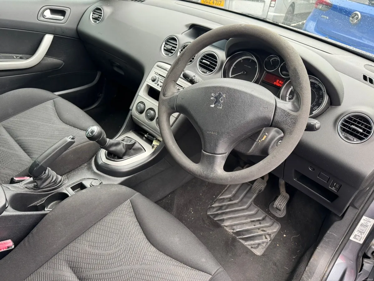 Peugeot 308 - Image 3
