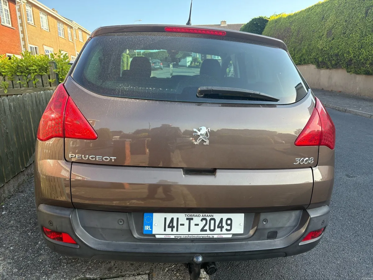 Selling Peugeot 3008 - Image 1