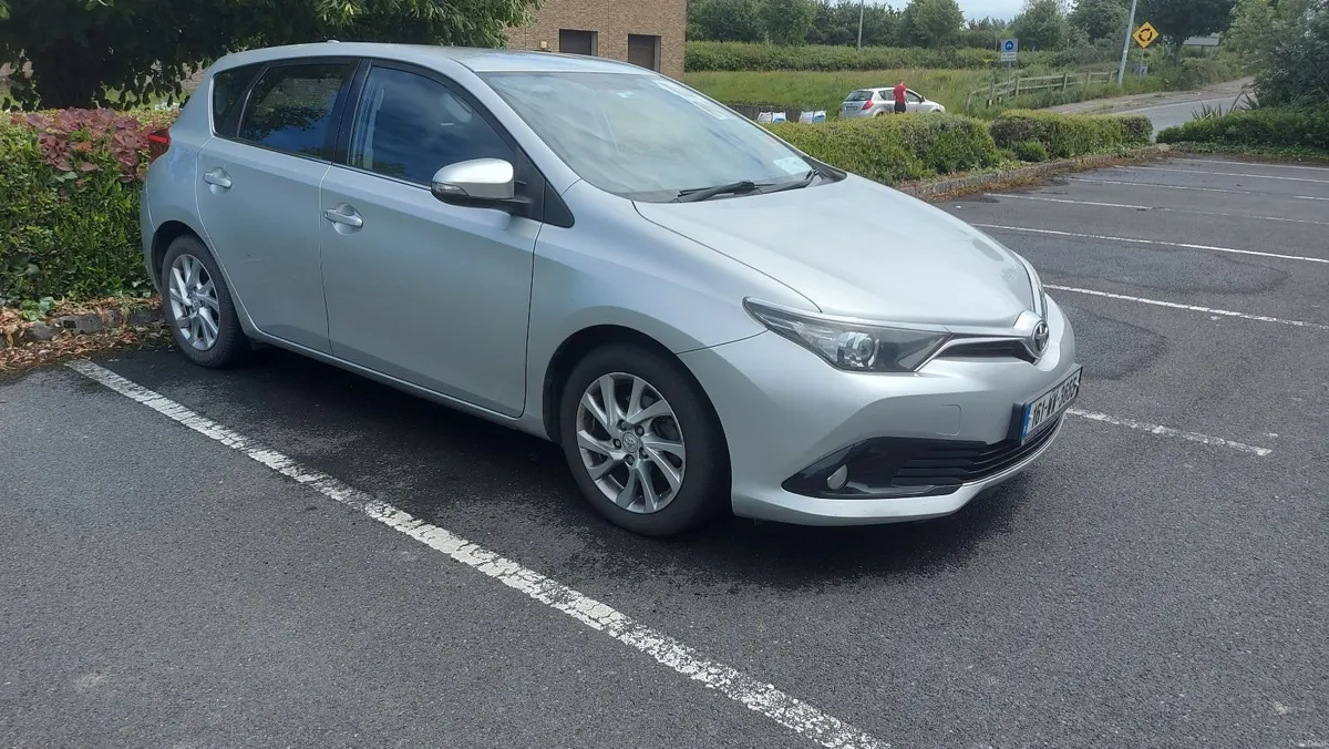 Toyota Auris 2016 - Image 4