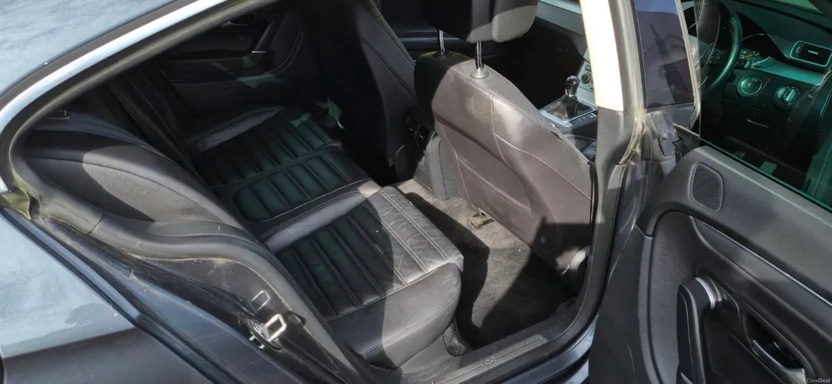 Volkswagen Passat CC - Image 5