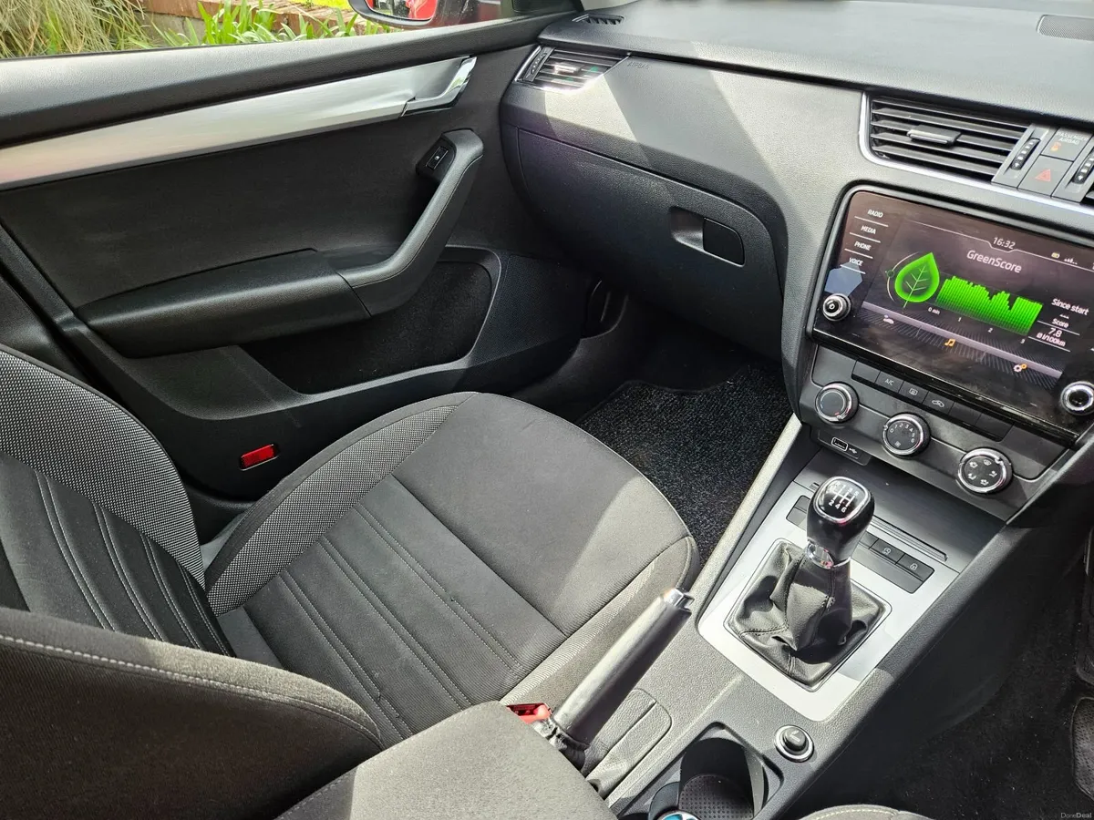 Skoda Octavia 2019 - Image 4
