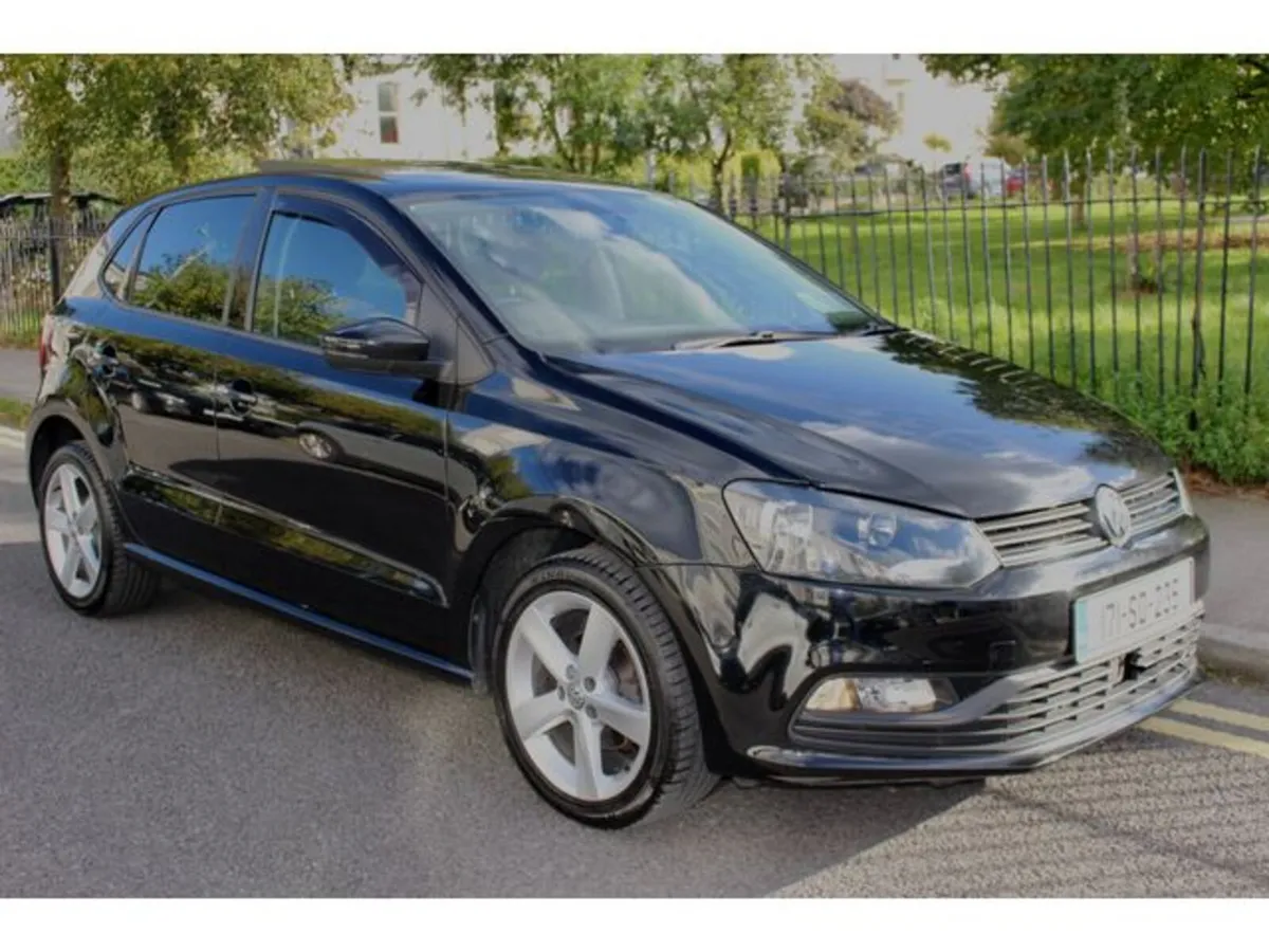Volkswagen Polo FUN 1.0 60HP , sunroof alloys FSH, - Image 1