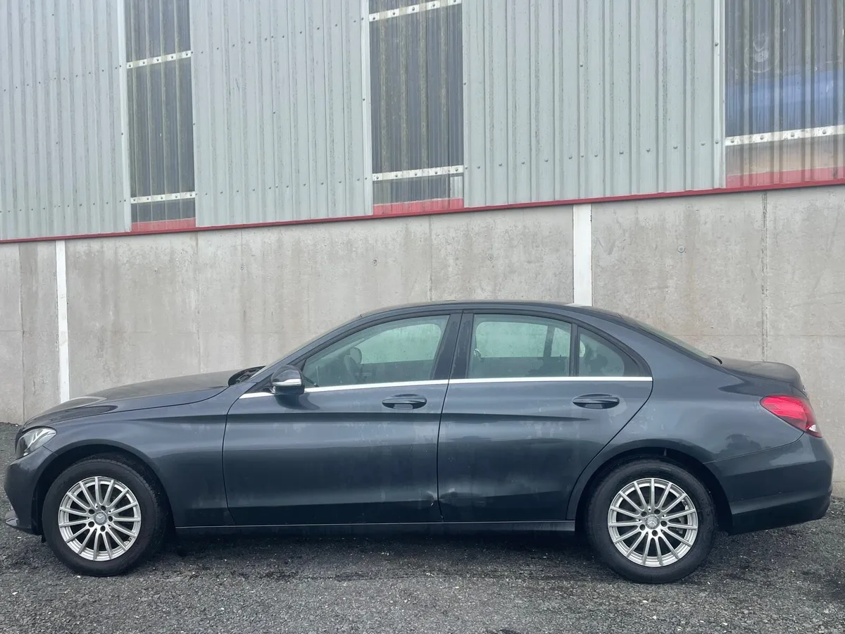 * Mercedes C220 .. 💶 €7950 .. ‘2015 .. 2.0 CDI* - Image 3