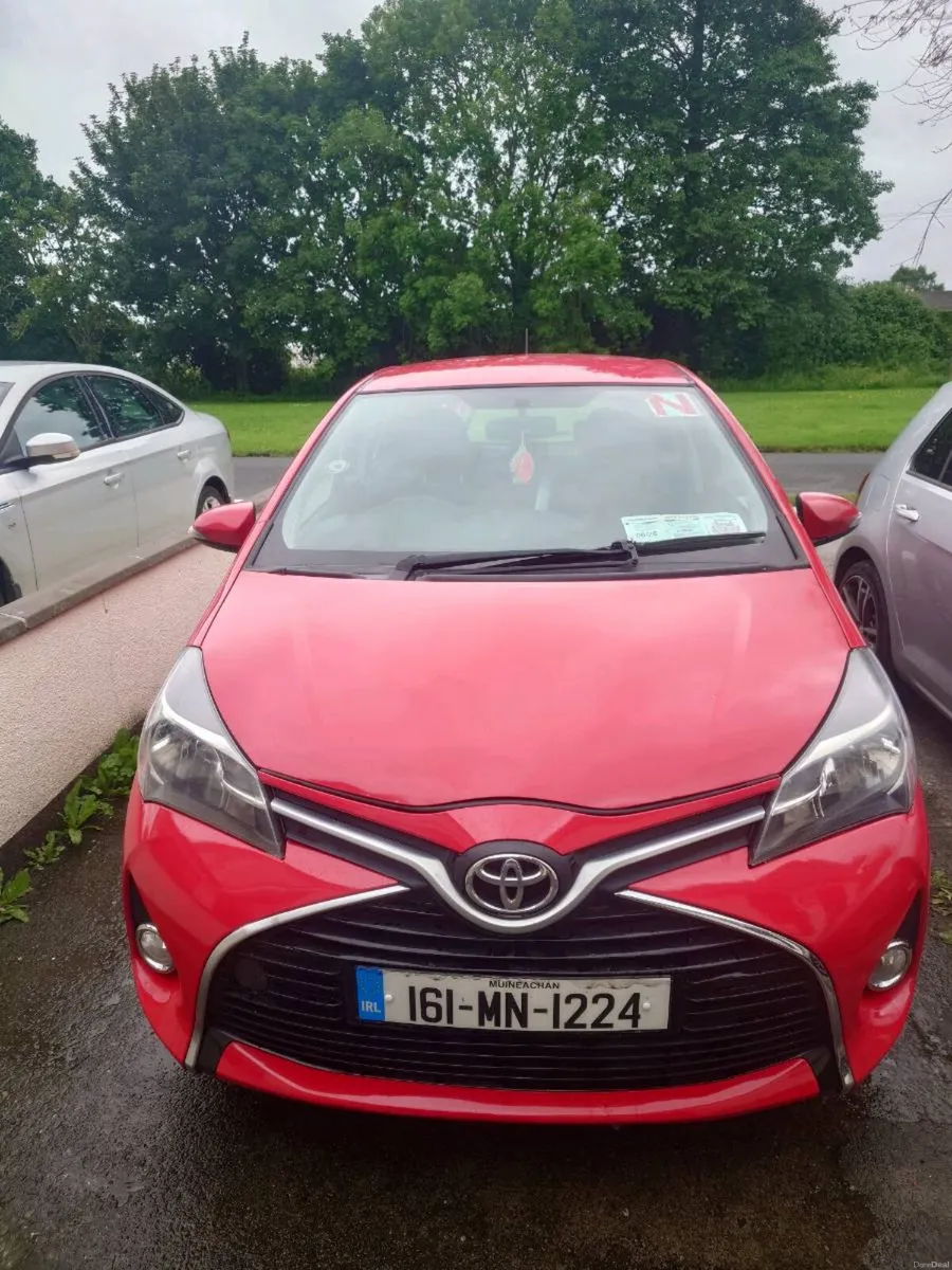 Toyota Yaris Luna Red 2016 - Image 1