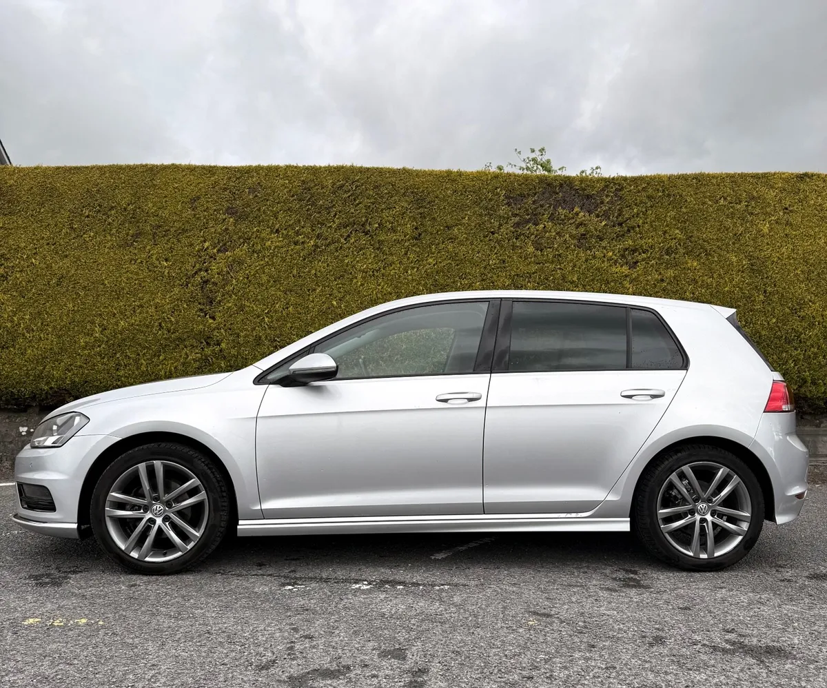 VW GOLF R-LINE 1.2 TSI DSG BLUEMOTION AUTO 110HP - Image 4