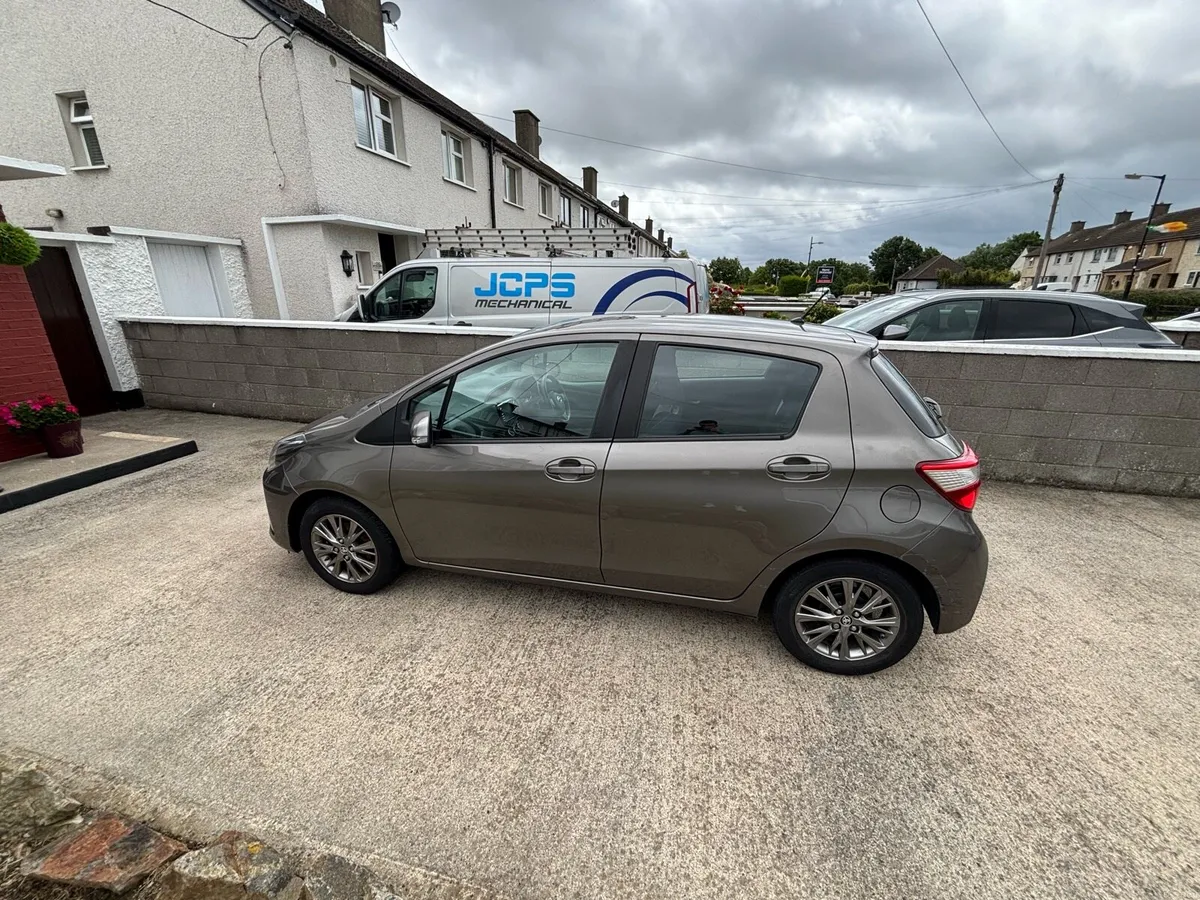 Toyota Yaris luna 4dr 1.0 petrol - Image 2