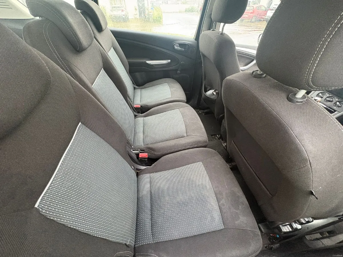 Ford S-Max 2012 - Image 4
