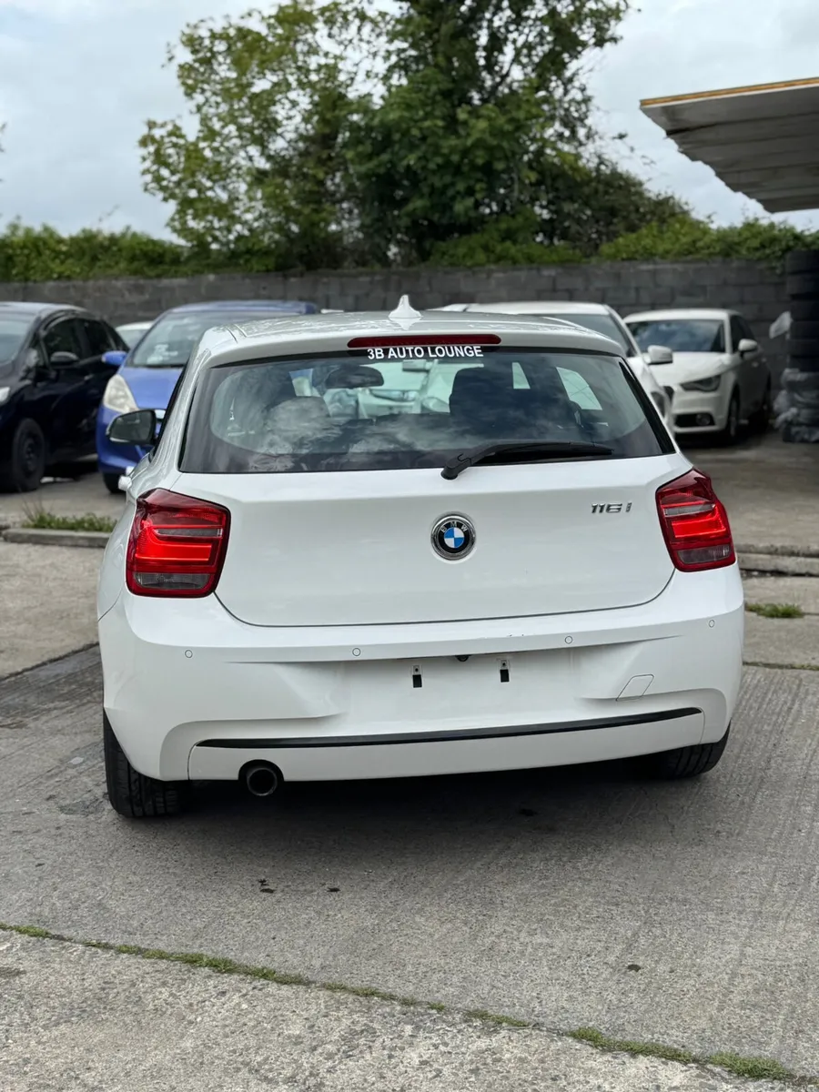BMW 116i 1.6 Auto Sports 37000 KM 2015 - Image 4