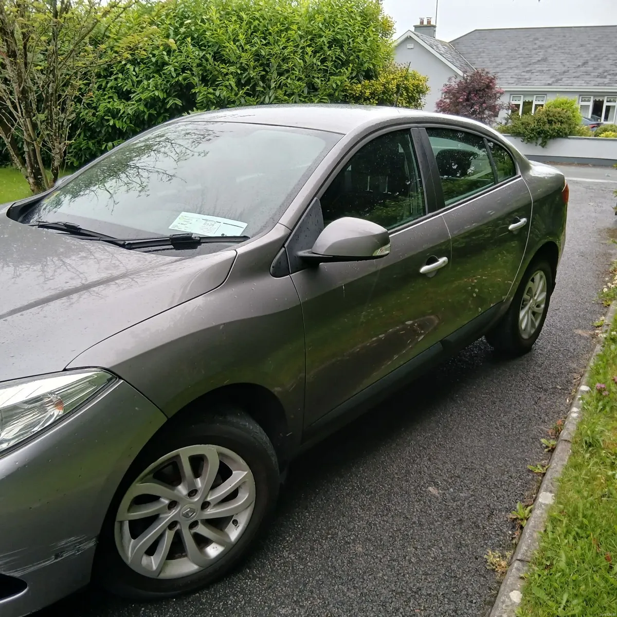 Renault Fluence 2013 - Image 2