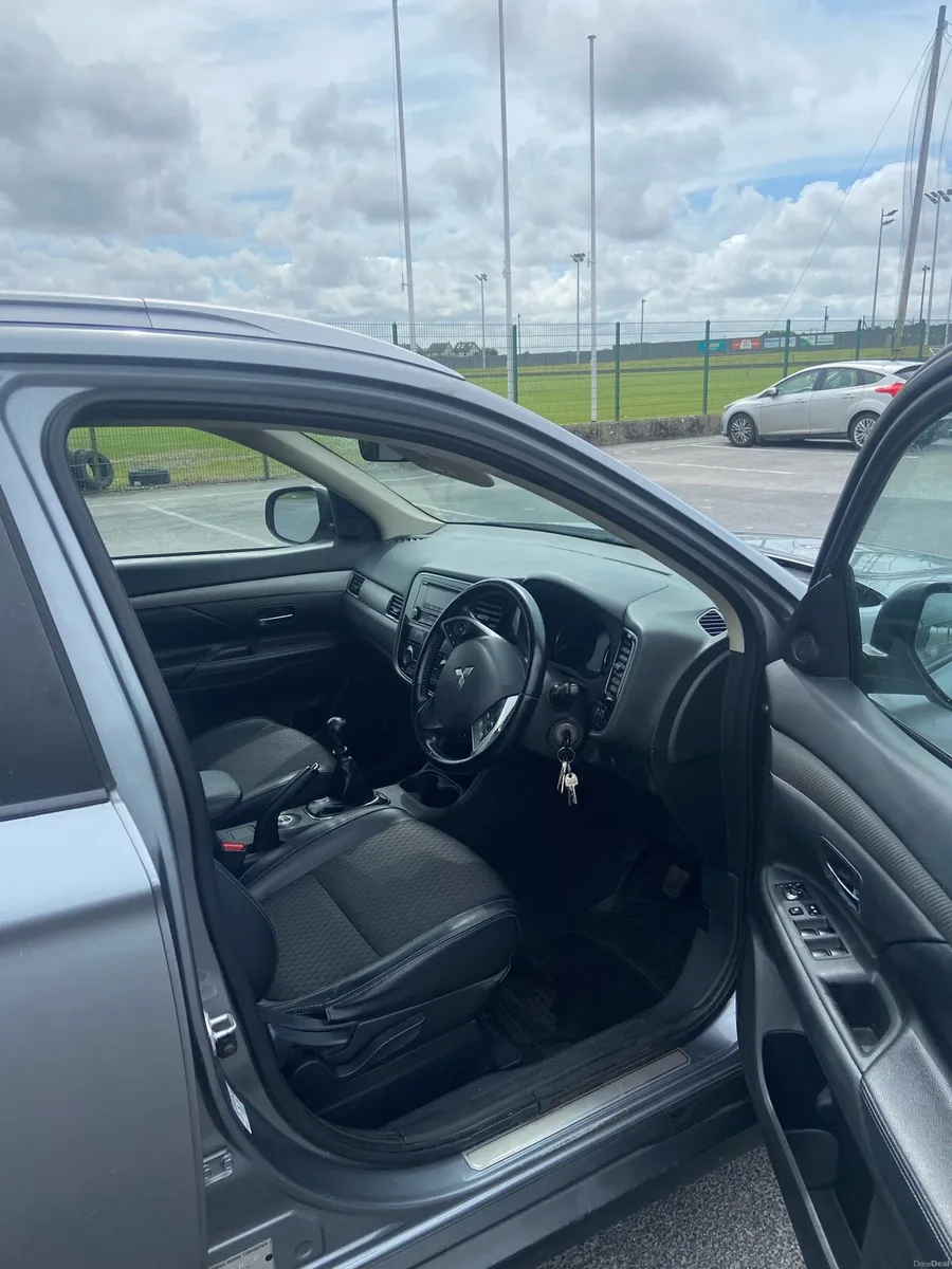 Mitsubishi outlander - Image 4