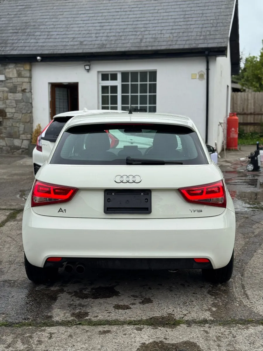 Audi A1 1.4 Auto 42000 KM ONLY 2012 - Image 4