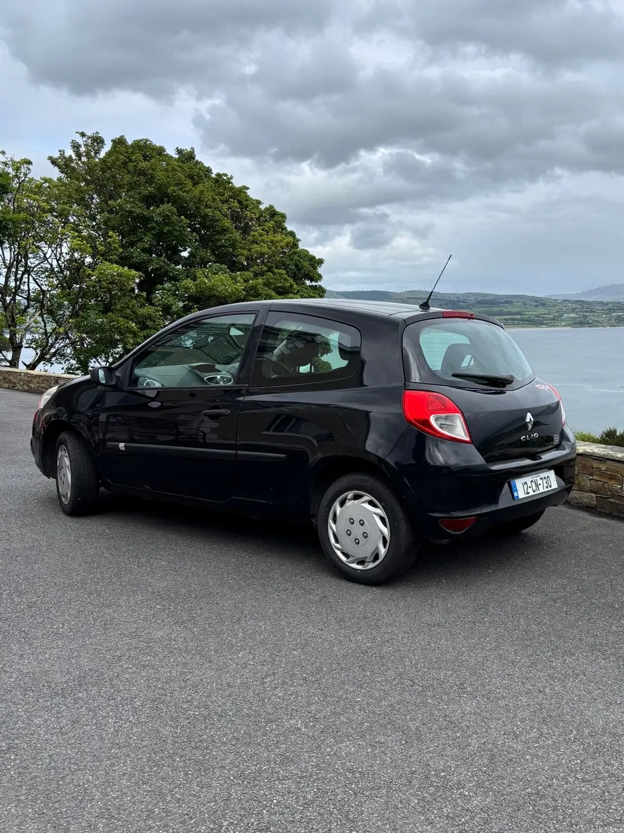 Renault Clio 2012 - Image 2