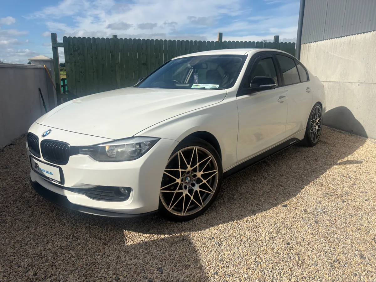 BMW 3-Series 2015 - Image 1