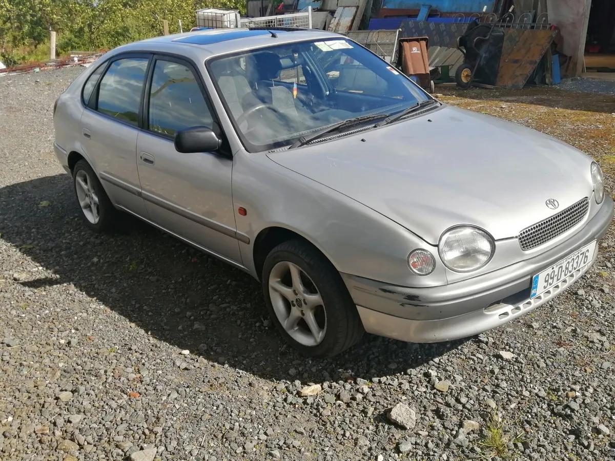 Toyota Corolla - Image 2