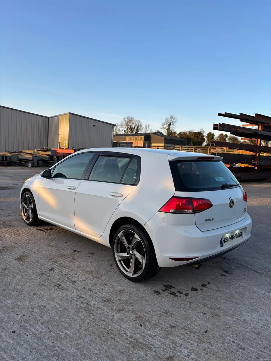 Volkswagen Golf 2013 - Image 2