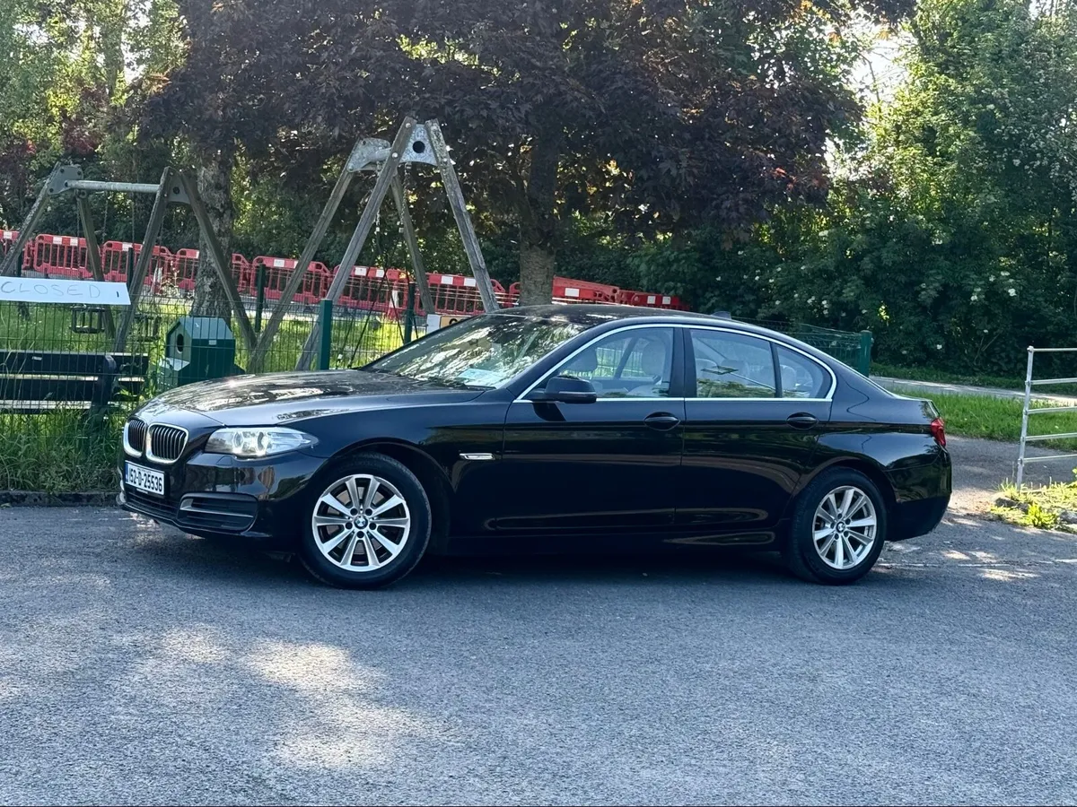 BMW 5-series 2015 /automatic/low mileage - Image 2
