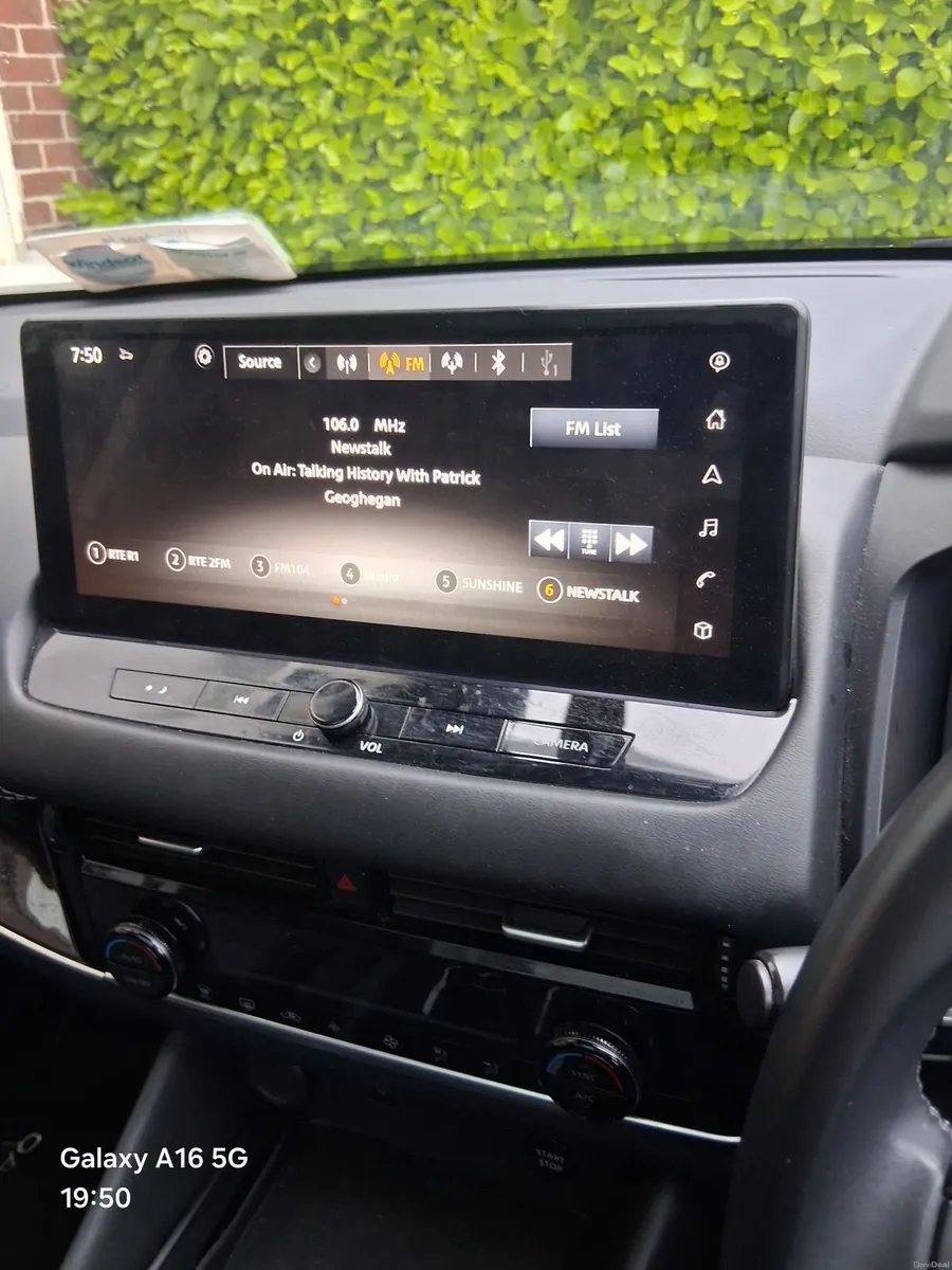 Nissan Qashqai Auto Hybrid Premium - Image 3