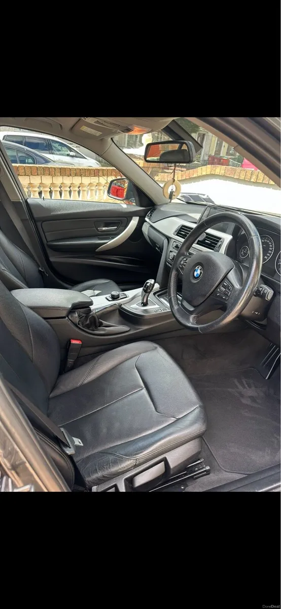 BMW 316D - Image 2